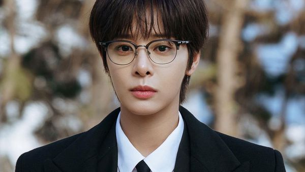 Foto: Seol In Ah Nyamar Jadi Pria, Tampil Cepak di Drakor Love In Disguise