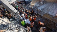 Korban Tewas Apartemen Ambruk di Gaza Bertambah Jadi 21 Orang