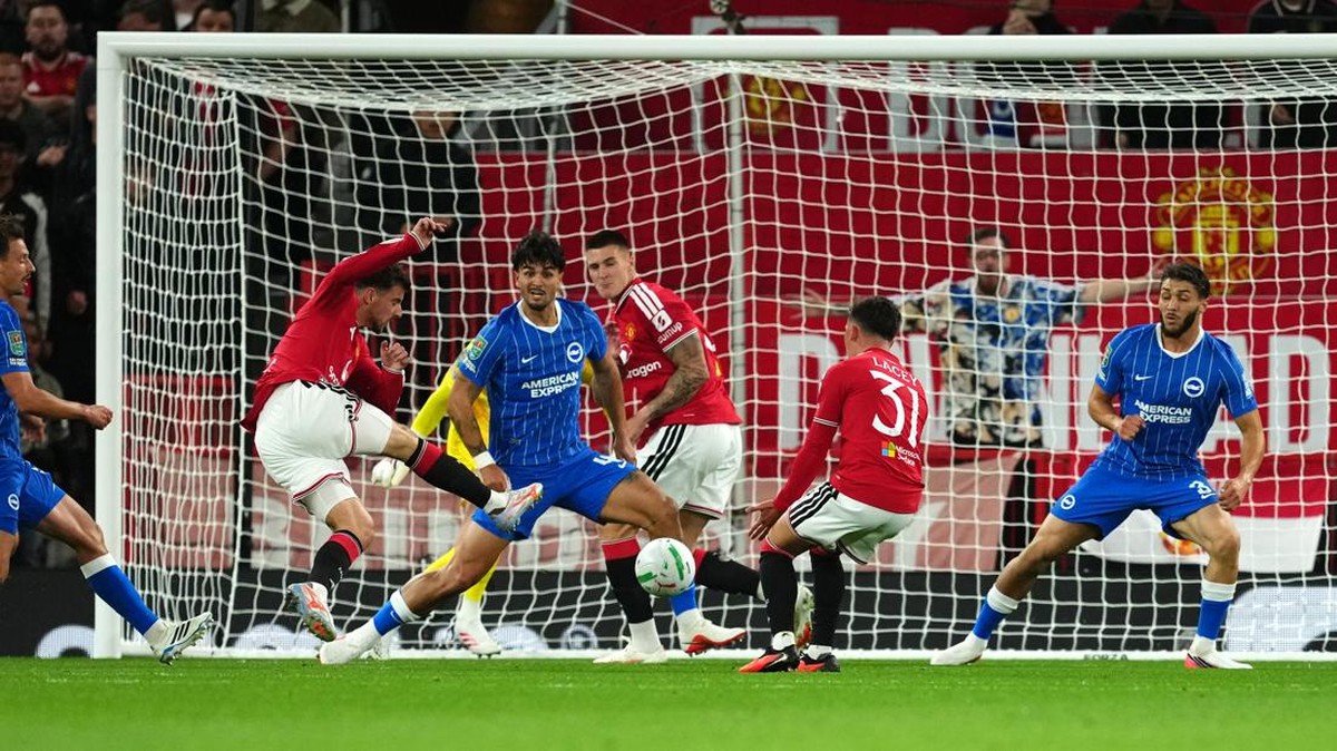 Momen gol Mason Mount. (Foto: PA Images via Getty Images/Martin Rickett - PA Images)