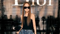 Vera Wang Unggah Selfie Langka, Pamer Wajah Tanpa Makeup di Usia 77 Tahun