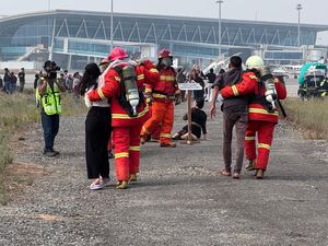 Bandara Samarinda Simulasi Penanganan Kecelakaan Pesawat-Gangguan Keamanan