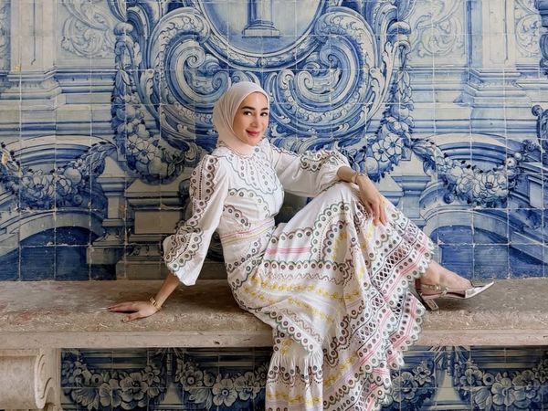 Suara Erin di Tengah Keramaian Tentang Pernikahan Andre Taulany