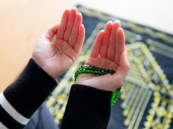 Bacaan Dzikir Setelah Sholat Subuh, Dhuzur, Asar, Maghrib, dan Isya