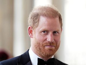 Video: Penampilan Publik Perdana Pangeran Harry Setelah Balik Inggris