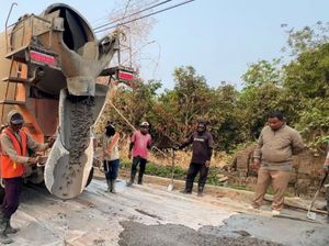 Pemkab Pasuruan Kebut Perbaikan Jalan Kedungbanteng-Wonokerto