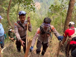 Kebakaran Gunung Wilis Mereda, Ratusan Personel Gabungan Dikerahkan
