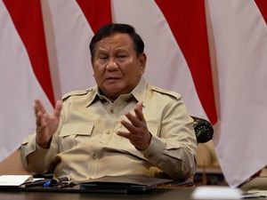 Prabowo Susun Langkah-langkah Pencegahan Karhutla Secara Menyeluruh