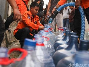 Saat Air Bersih Jadi Barang Langka di Lenteng Agung