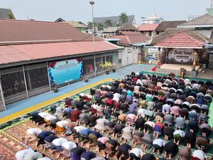 Kabut Asap Selimuti Samarinda, Warga Lapas Gelar Salat Istisqa