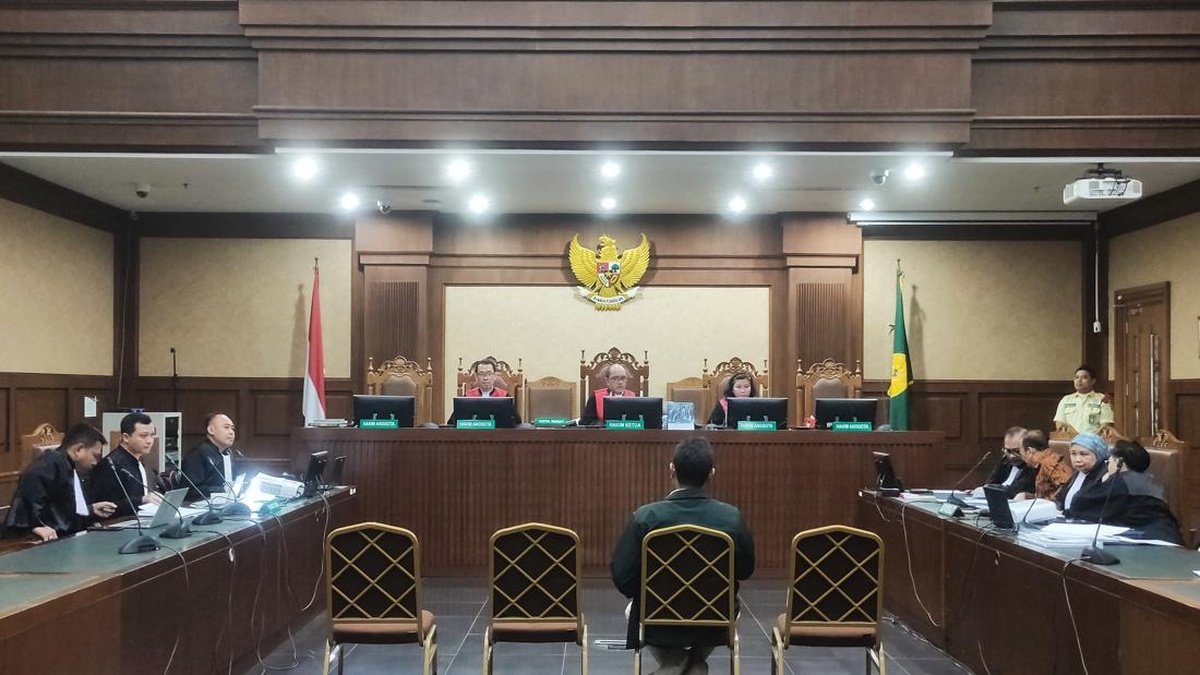 Sidang Bea Cukai: Pesan Rahasia Dua Terdakwa Terkuak