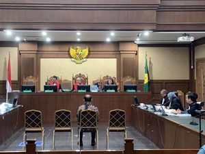 Pejabat Bea Cukai Ngaku Dendam ke Blueray tapi Terima Rp 1 M/Bulan, Jaksa Heran