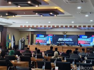 APBD-P NTB 2026 Disahkan, Defisit Rp 369 Miliar-Banggar Beri 9 Catatan