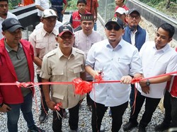 Andre Rosiade Resmikan BTS Telkomsel di Sulik Aia Solok, Dorong Pemerataan Sinyal