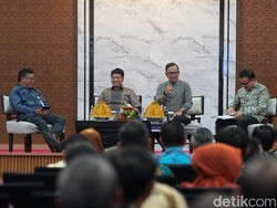 Wamendagri Dorong Pemda Kejar Target Ekonomi 8%, Ini Strateginya