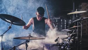 Aries Drummer Garasi Meninggal, Fedi Nuril hingga Aiu Ratna Berduka