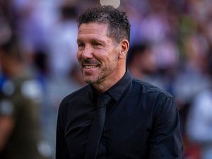 Simeone Sanjung Mourinho Jelang Derby Madrid