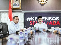 Luhut-Gus Ipul Dorong Perluasan Agen Perlinsos untuk Digitalisasi Bansos