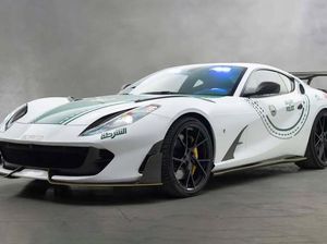 Dubai Beda Kasta, Polisi Wisatanya Tambah Ferrari 812