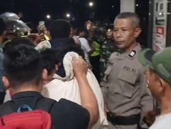 3 Jambret Remaja Babak Belur Dimassa di Kaliwungu Semarang, Motor Dibakar