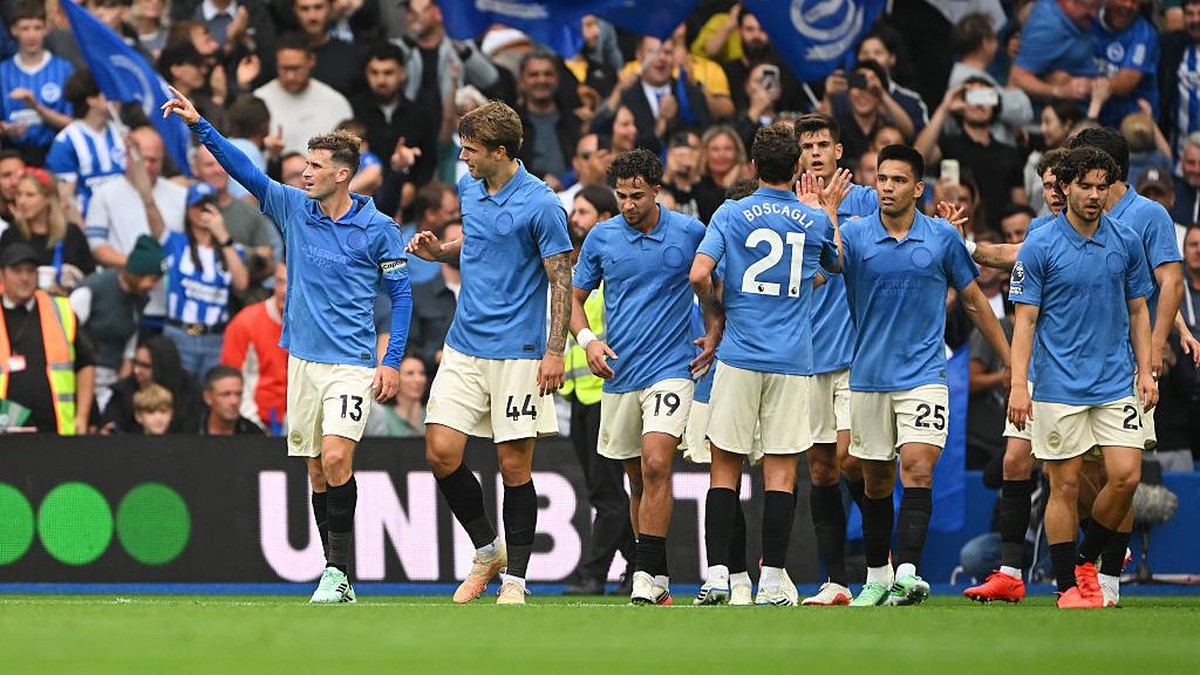 Brighton & Hove Albion memberi tutorial cara menghajar Arsenal. (Foto: Getty Images/Mike Hewitt)