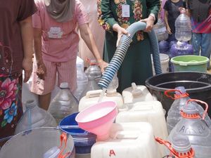 Atasi Kekeringan, Pemkab Kebumen Salurkan 337 Tangki Air Bersih ke 46 Desa