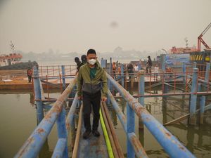 Intrusi Air Laut Membuat Sungai Kapuas dan Sampit Jadi Asin