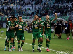 Susunan Pemain Isenmulang Vs Persebaya: Alex Martins Ujung Tombak