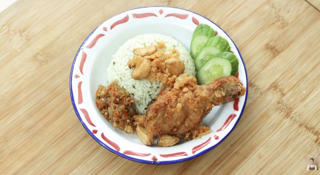resep ayam goreng bawang putih dan nasi daun jeruk ala Chef Devina Hermawan
