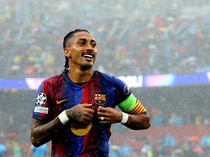 Video: Raphinha Mau Main di Barcelona Sampai Pensiun
