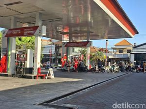 Pertamina Pecat 2 Operator SPBU Yeh Aya yang Curangi dan Bentak Pelanggan
