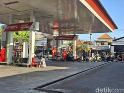 Pertamina Pecat 2 Operator SPBU Yeh Aya yang Curangi dan Bentak Pelanggan
