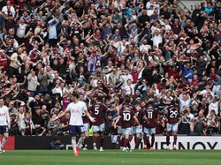Aston Villa Bungkam Tottenham Hotspur 3-2