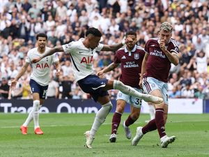 Hasil Aston Villa Kalahkan Tottenham Hotspur: The Villans Menang 3-2