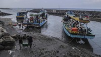 Aktivitas Nelayan Ternate di Tengah Rencana Modernisasi Armada Perikanan