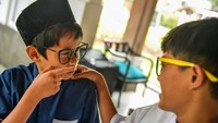 Dari Cek Mata hingga Kacamata Gratis, Perhatian untuk Anak Yatim di Bandung