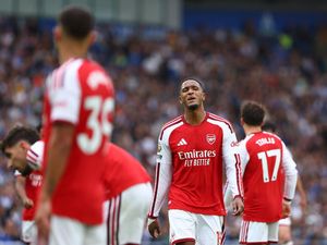 Adebayor Sebut Skuad Berotot Arteta Bakal Kembali Juara