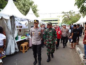 Stan Kuliner Ramaikan Semen Padang Vs PSIS di Bekasi, Polisi Kawal Pengamanan