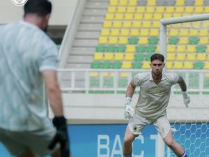 Babak Pertama Dewa United Vs PSS Sleman Berakhir Imbang 0-0