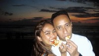 Romantis! Marion Jola Ngedate di Resto dan Kafe bareng Tunangannya