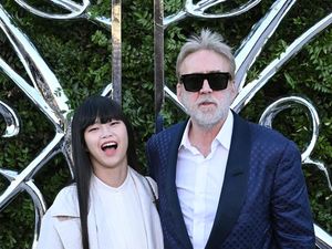 Potret Langka Nicolas Cage dan Istri, Aktris Jepang yang Lebih Muda 31 Tahun