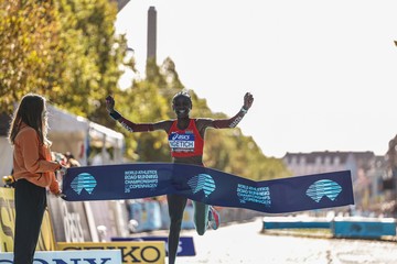 Agnes Ngetich Pecahkan Rekor Dunia Half Marathon