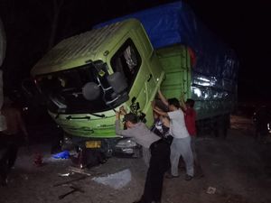 Sopir Tewas Kena Ledakan Ban Truk di Rest Area Denpasar-Gilimanuk