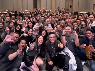 Seru-seruan BCL di Reuni SMA: Foto Jadul sampai Nyeker saat Nyanyi