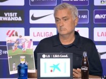Seniat Itu Mourinho Cetak Foto demi Kritik Wasit Derby Madrid