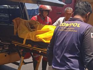 Kronologi NMAX Ditabrak Truk Tewaskan Ayah-Ibu dan Anak di Pasuruan