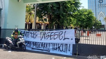Fakta-fakta Kampus UINSA Masih Tersegel Meski Muzakki Sudah Diturunkan