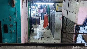 Dulu Beli Rumah Cash, Kini Pedagang Pasar Pondok Labu Terlilit Utang