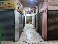 Sesepi Ini Pasar Pondok Labu Kini, Pembeli Bisa Dihitung Jari