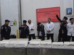 KKP Segel 144 Ton Udang Vannamei Impor di Lamongan