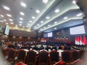 Catatan Hakim MK ke KPU dan Bawaslu Terkait Gugatan PHPU Ijazah Gibran